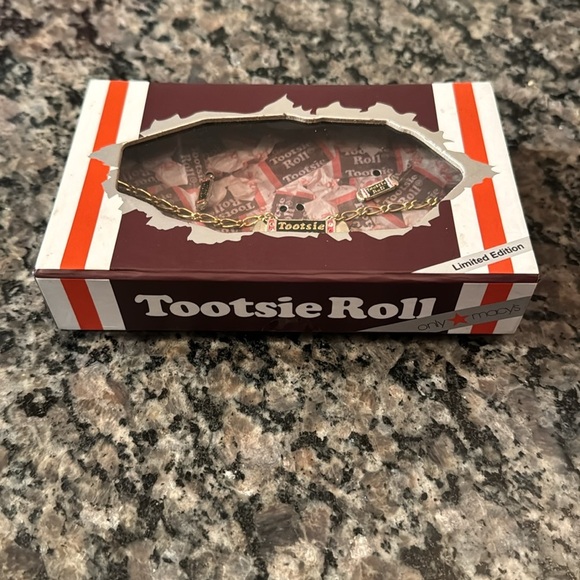 Tootsie Roll earrings and necklace limited edition set - Picture 3 of 6